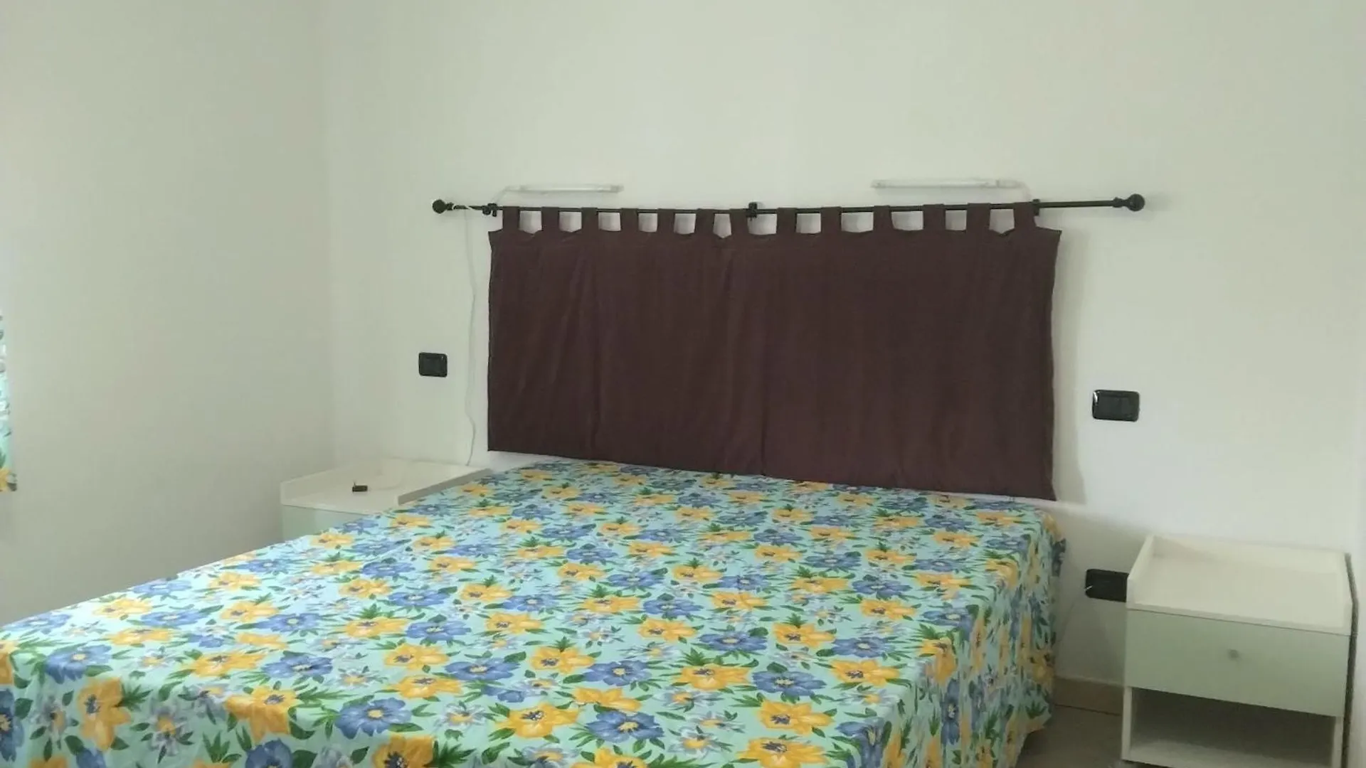 Portoghesi Apt Àrbatax 0*,  Itálie