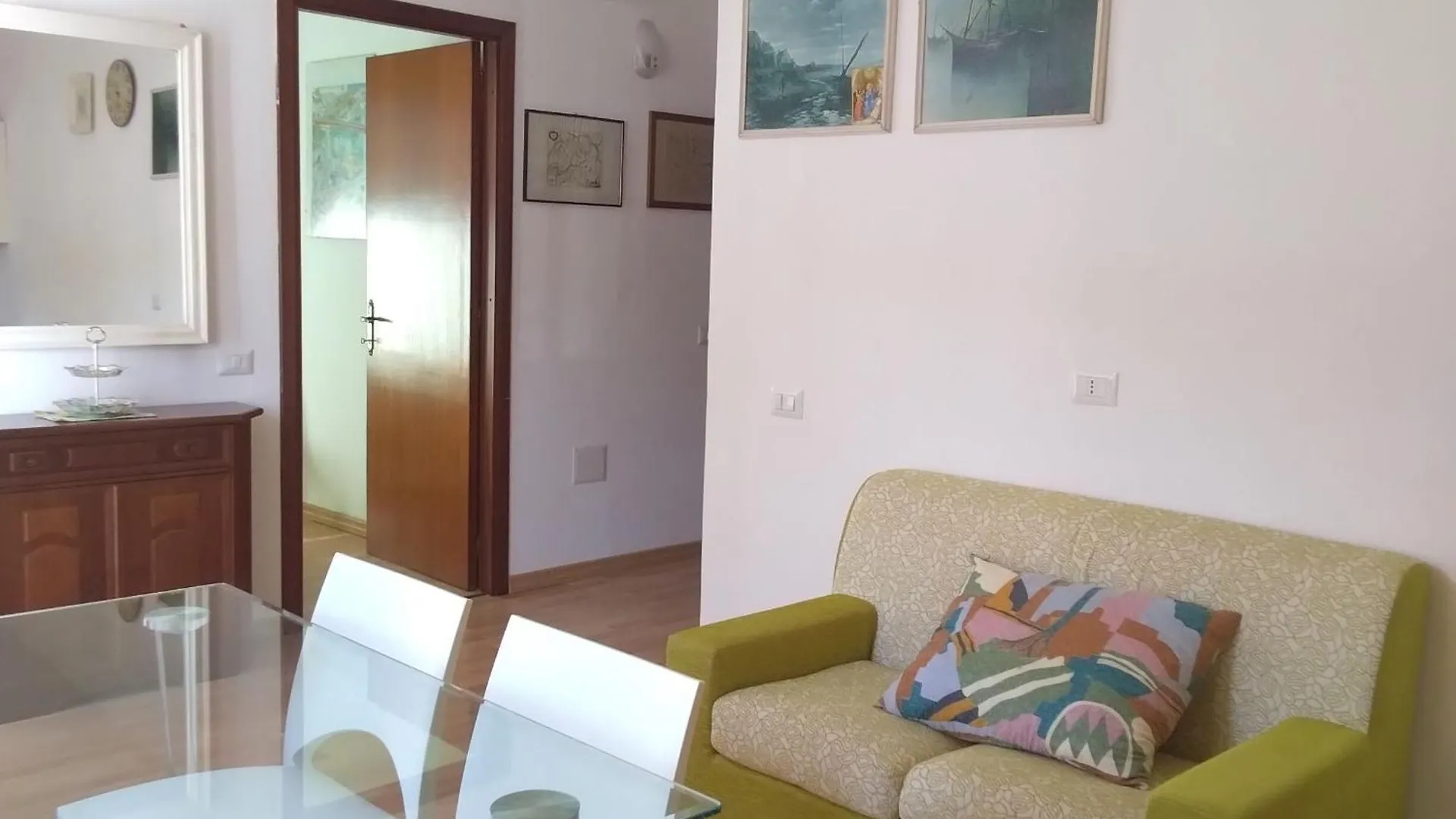 Apartmán Portoghesi Apt Àrbatax